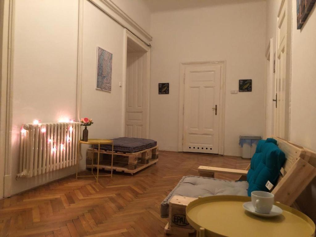 Rooms Veveri - Uvoz, 10 Min Peski Do Centru Brno Bagian luar foto