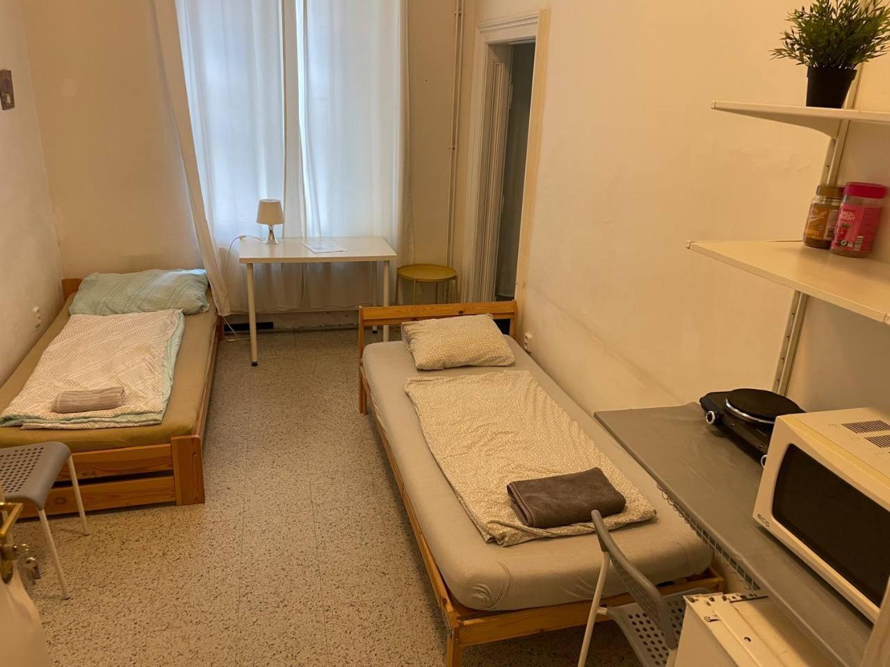 Rooms Veveri - Uvoz, 10 Min Peski Do Centru Brno Bagian luar foto
