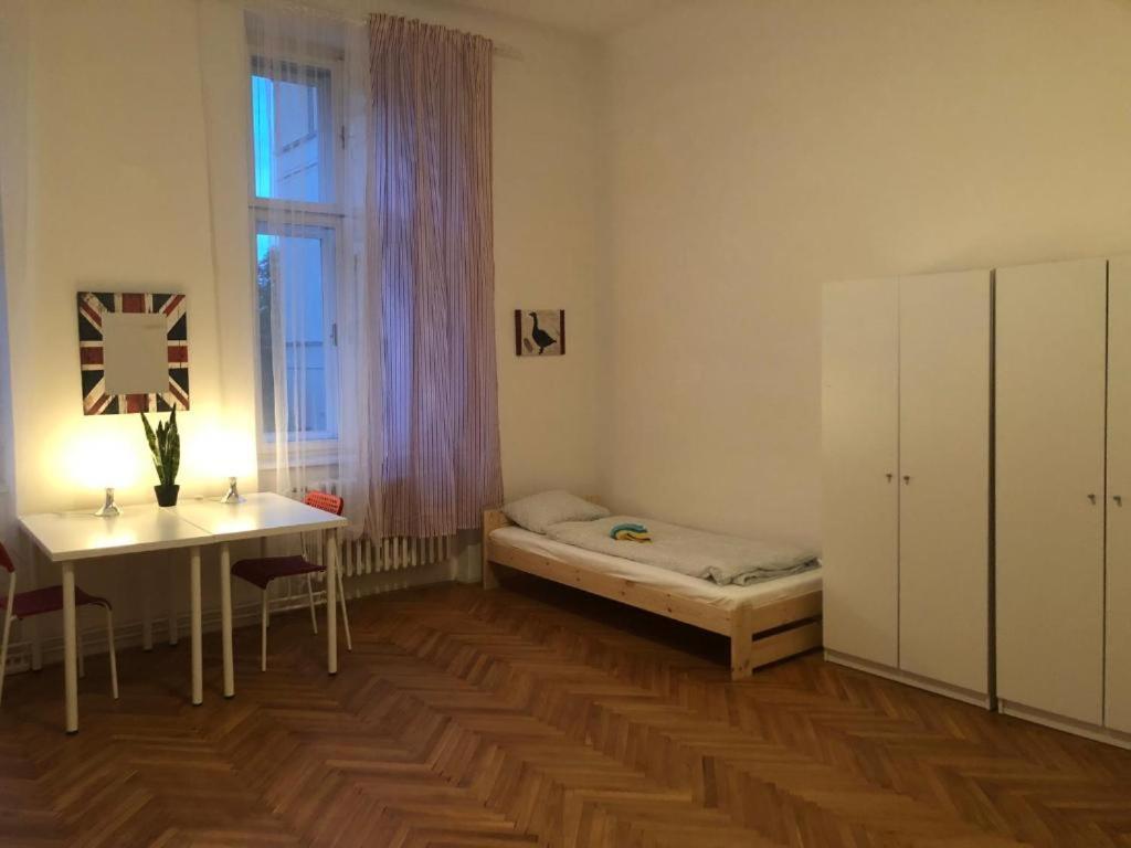 Rooms Veveri - Uvoz, 10 Min Peski Do Centru Brno Bagian luar foto