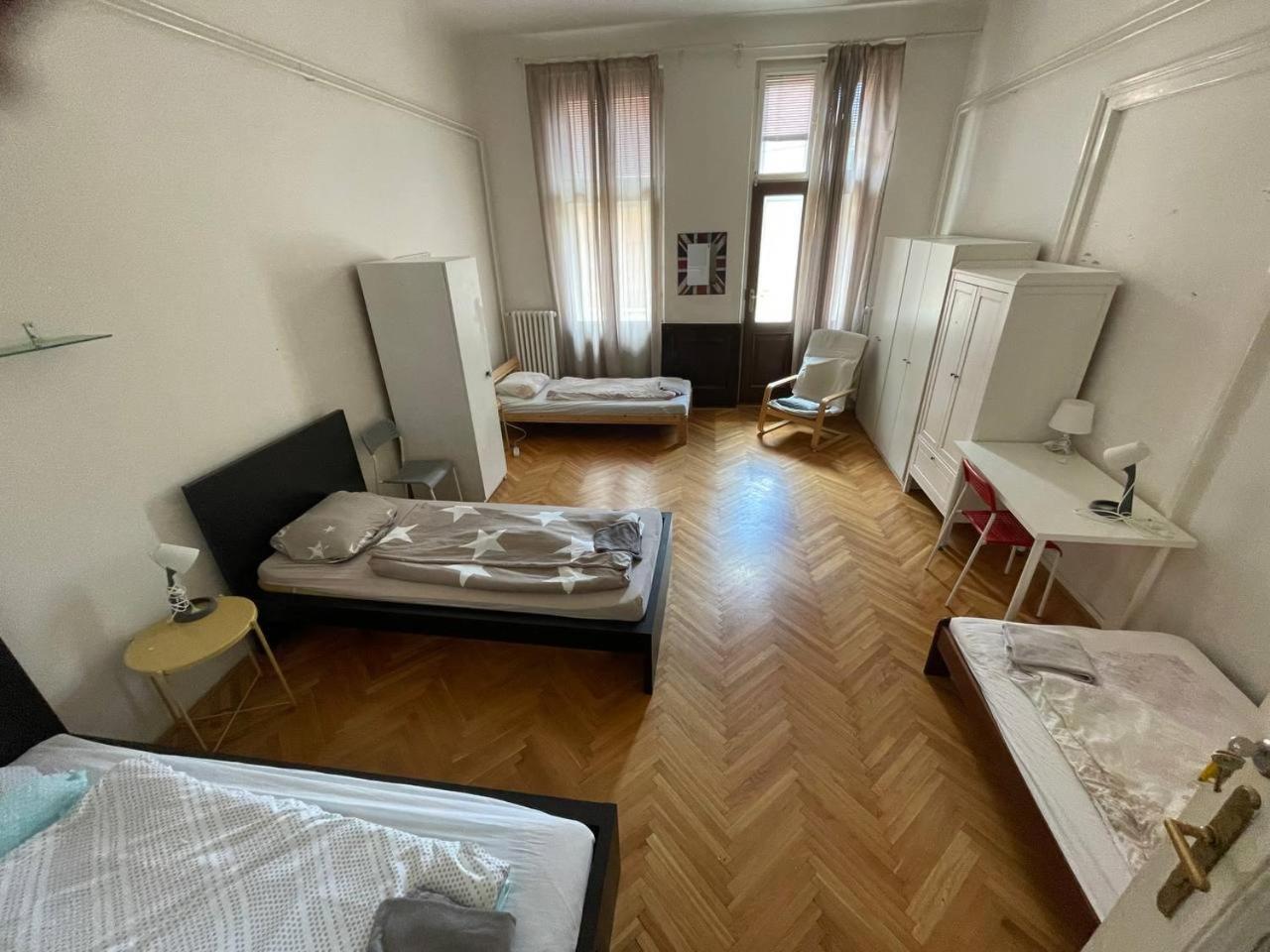 Rooms Veveri - Uvoz, 10 Min Peski Do Centru Brno Bagian luar foto