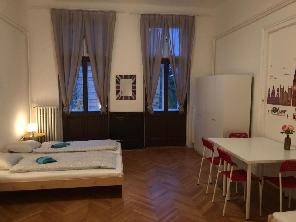 Rooms Veveri - Uvoz, 10 Min Peski Do Centru Brno Bagian luar foto