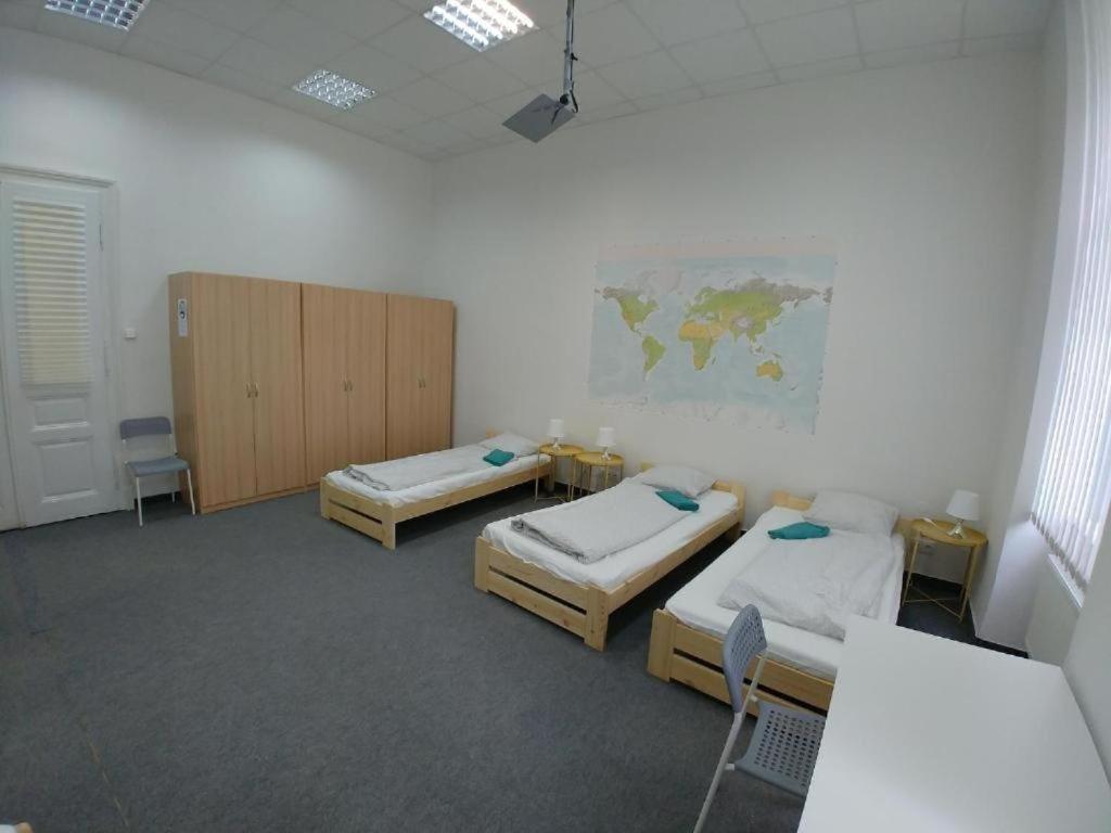 Rooms Veveri - Uvoz, 10 Min Peski Do Centru Brno Bagian luar foto